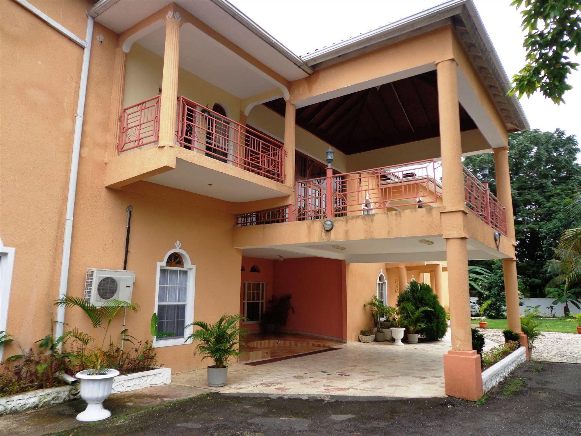 Casa De Shalom Hotel Ocho Rios Bagian luar foto